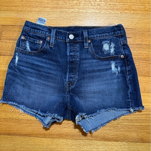 Levi's Women's 501 Original Denim Shorts - Cut Off  Blue Sz 28 (j10) - Picture 2 of 9